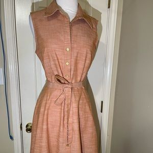 This gorgeous Sharagano size 10 peach dress is perfect for summer or spring!